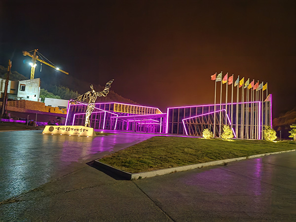 城市亮化是现代城市建设的重要组成部分,它不仅可以美化城市的夜景,还能提升城市的整体形象。随着科技的不断进步,城市亮化也得到了更多的关注和创新。本文将介绍一些关于城市亮化的创意和技术,帮助读者了解城市亮化的重要性以及如何进行工布江达城市亮化的规划和实施。 城市亮化是现代城市建设的重要组成部分,它不仅可以美化城市的夜景,还能提升城市的整体形象。随着科技的不断进步,城市亮化也得到了更多的关注和创新。本文将介绍一些关于城市亮化的创意和技术,帮助读者了解工布江达城市亮化的重要性以及如何进行工布江达城市亮化的规划和实施。